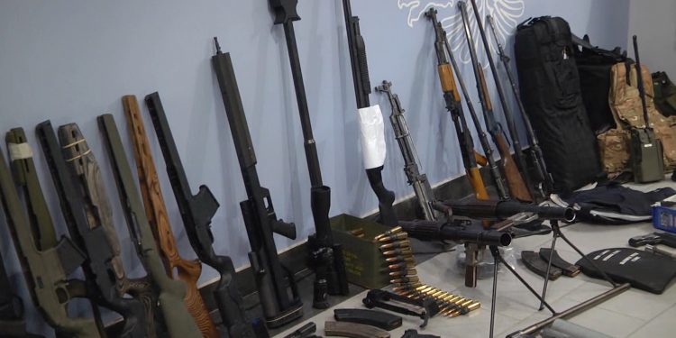 Europol ngre alarmin për Ballkanin: Armët që nisen në Ukrainë mund të bien në duart e gabuara EBE91E7B 6C04 47E6 9F19 A3A427215F73