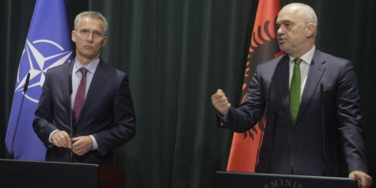 Kreu i NATO-s tregon bisedën telefonike me Ramën për Ukrainën: Ne mund ta fitojmë këtë luftë Rama stoltenberg 1 750x375 1