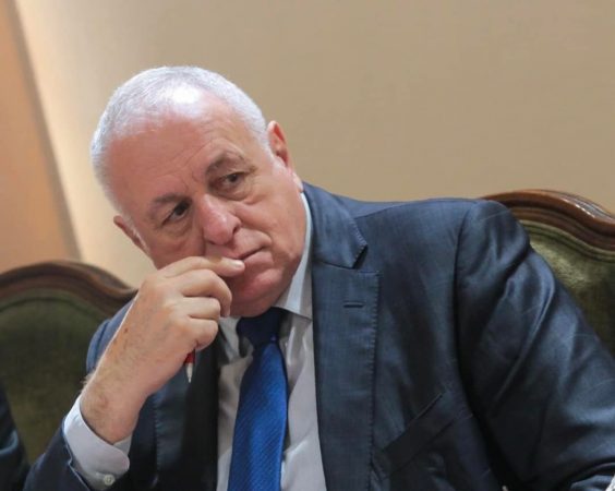 Tritan Shehu i përgjigjet Gjekmarkajt: Ti që më deformon emrin në bejtet e tua… Tritan Shehu 2 564x450 1