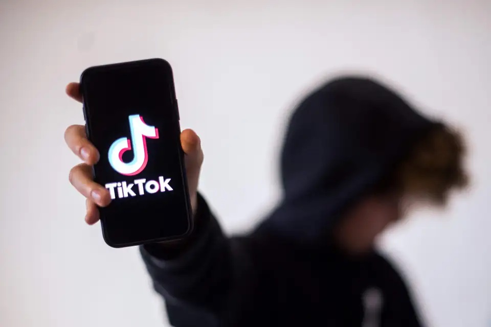 Mbytet 12-vjeçari në Greqi teksa bënte video për në Tik Tok blackout