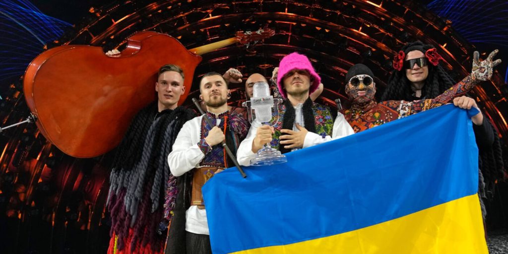 Fituesit e Eurovizionit nxjerrin në ankand trofeun, ja për sa shitet eurovision 2022 winner ukraine 5