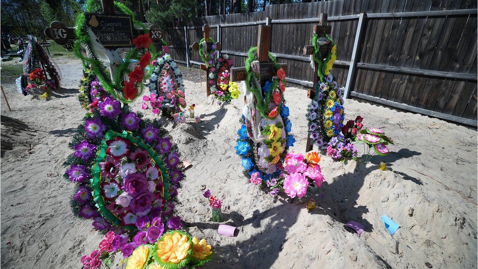 Humbi gjithë familjen nga bombardimet ruse, rrëfimi tronditës i policit ukrainas: Toka filloi të dridhej, nisa menjëherë të... 3 familja e policit ukrainas 5