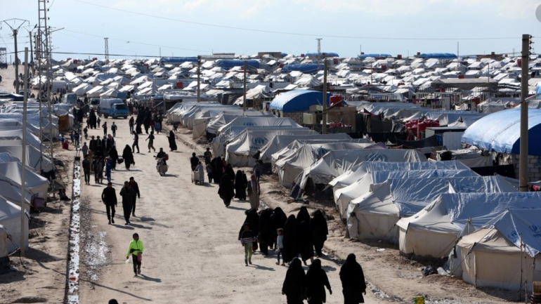 Riatdhesohen nga Siria 4 gra dhe 9 fëmijë shqiptarë kampi Al hol Siri 770x433 1