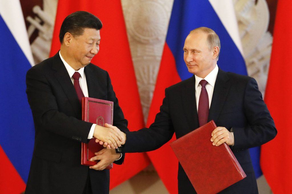 “Wall Street Journal” / Lufta e Tretë Botërore do të zhvillohet përmes viruseve kine rusi