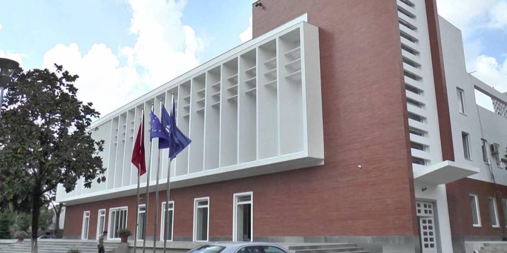 Deputetët e PD para mbledhjes me Alibeajn: Me një kandidat në zgjedhje selia pd 2