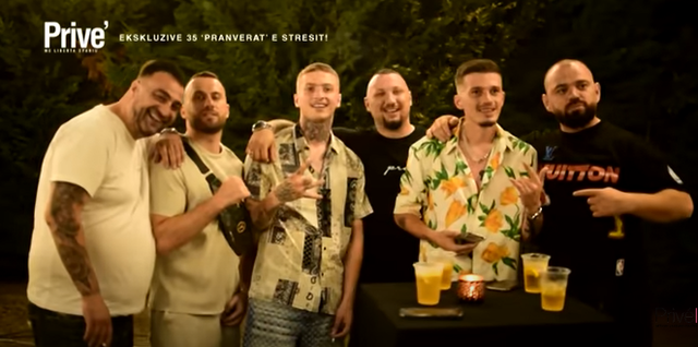 Mes makinave të shtrenjta dhe vajzave, si e festoi Stresi 35-vjetorin 2 640 0 5 1655545717
