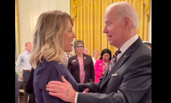 Shqiptarja që u takua me presidentin Biden! Kush është Besa Tafilaj Pinchotti Besa