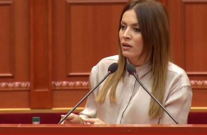 “Nuk bëhet politikë në kohë krize”, Gjylameti thirrje pozitës: Ndajeni mendjen, për kë jeni këtu? Capture 71 696x455 1