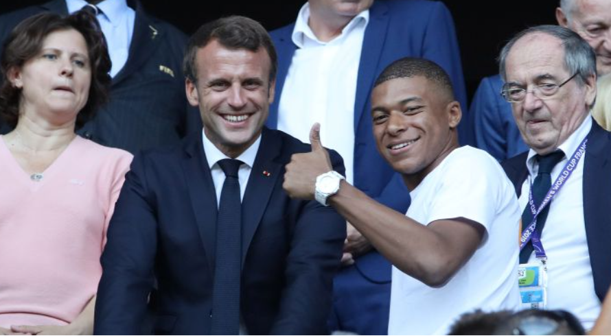 Macron: E këshillova Mbappe të qëndrojë te PSG Macron