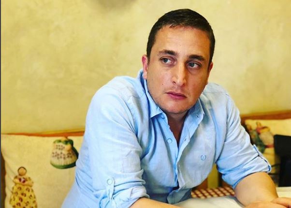 Rez Veleshnja largohet papritur nga “Top Channel” pas 17 vitesh Rezart Veleshnja