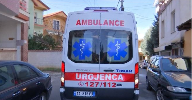 Ksamil, turistja hungareze gjendet e vdekur në dhomën e hotelit ambulance