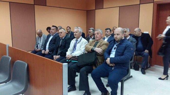 Harta e re gjyqësore, protesta/ Nga nesër avokatët nisin bojkotin e seancave gjyqësore! avokatet