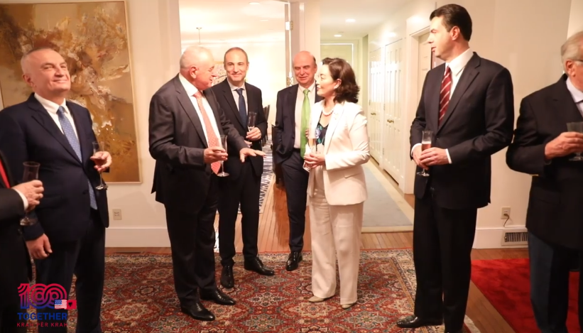 Publikohet video, Lulzim Basha dhe Ilir Meta takohen me Yuri Kim basha meta kim