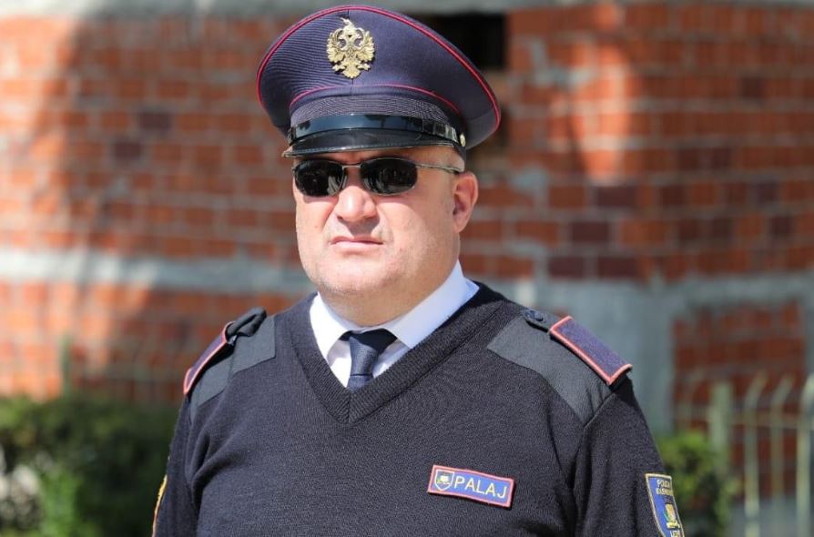 Kallëzim penal për Dr. i Policisë Bashkiake, fyeu punëtorët: ‘Halabakë! B*…ra, ju tërheq zvarrë! ddd