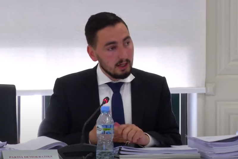 ‘Megavjedhja në Rinas’/ Furgoni që u përdor në atë grabitje u modifikua në servisin Gent Sharrës! genti