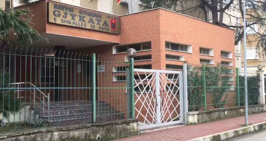 Gjyq për plagosjen me çifte të maçokut, dënohet 77-vjeçari në Fier gjykata e fierit