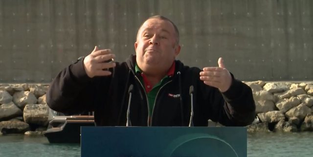 Pedagogu denoncon: Oligarku më ka grabitur pronën luca