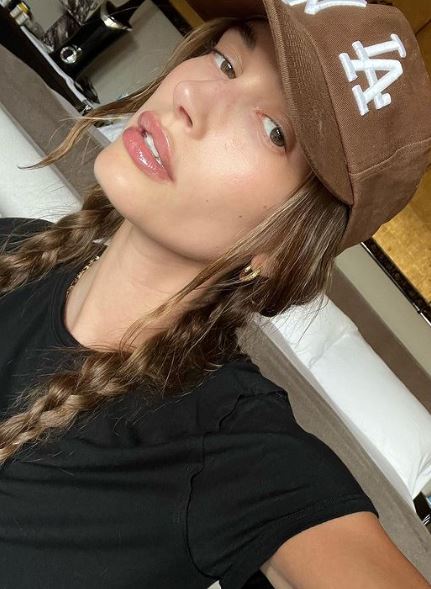 Hailey Bieber na jep disa ide fantastike për modelet e flokëve këtë verë 3 1 39