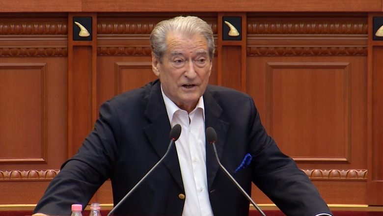 Rezoluta e PS-së për gjenocidin e Srebrenicës, akuza nga Berisha: Rama fsheh emrin e Vuçiçit 1657186229 Screenshot1