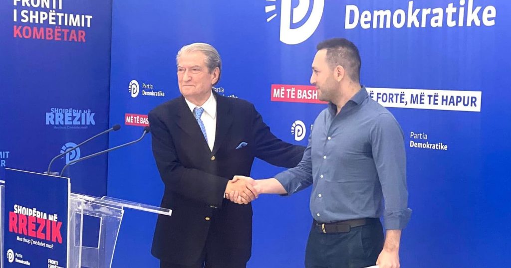 Berisha emëron djalin e gjyqtarit të shkarkuar nga vettingu Sekretar të Marrëdhënieve Ndërkombëtare. Si u fshehën aksionet në 5 kompani 293545433 599809144849922 5316330124691417901 n