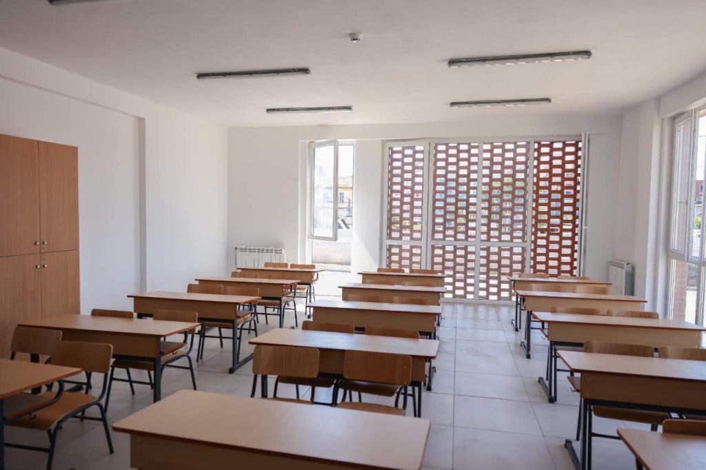 Shkolla "Andrea Stefani", Rama: Në shtator 900 nxënës nisin vitin shkollor me ambiente të reja 4 293952087 589572792538386 5077484074645802633 n