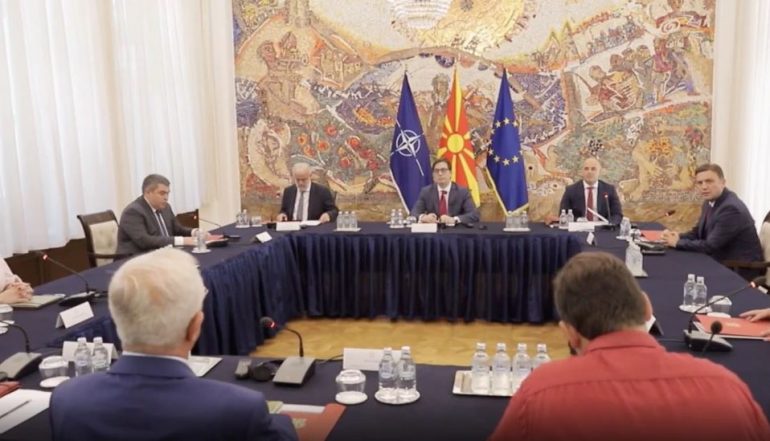 Presidenti i RMV mbledh Këshillin e Sigurisë kombëtare 4545454 770x441 1