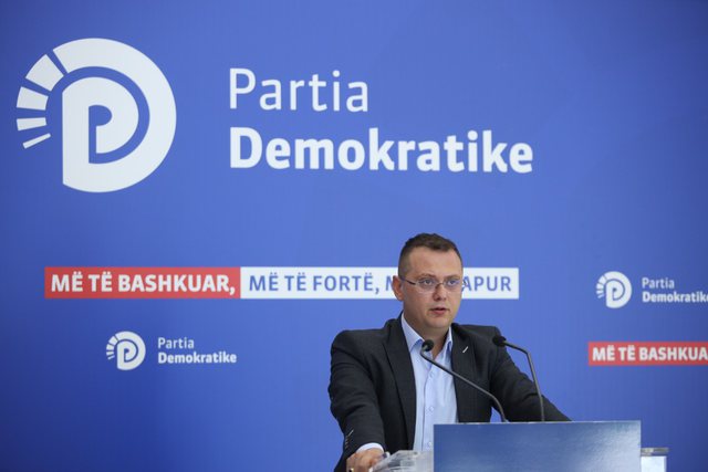 “Ambasada në Athinë një zyrë elektorale e PS”, PD-ja: Të hetohen Gjiknuri, Kumbaro dhe Duro 640 0 1657531871x4ed09f8b 26a9 47ad 9a47 9de19be8de51 893