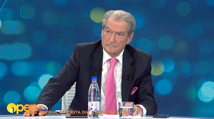 “Kam një betejë jeta a vdekje”, Berisha: Do të përdorim të gjitha metodat e mosbindjes civile 7a58f9fd 4bcb 4b9f 908d 408ff38767c4 2