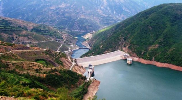 Çmimi në bursë arrin pikun, KESH blen energji për 1 javë E682A58F B6EE 4A36 BEB1 2DE5D2A3FE91