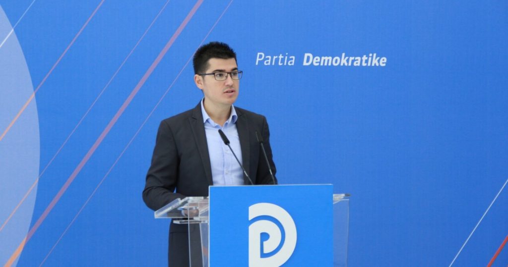 Skandali me dosjen e Sigurimit të politikanit I.M, Fabjan Topollaj: Më skandalozja është se gjysma e mediave bën sikur se ka dëgjuar Fabjan Topollaj 28 tetor 1140x600 1