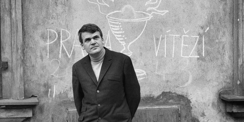 93-vjeçari Milan Kundera, shkrimtari që heton qenien Milan Kundera