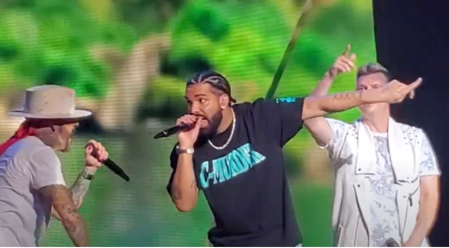Drake befason fansat, bashkohet me “The Backstreet Boys” gjatë koncertit në Toronto Untitled 1