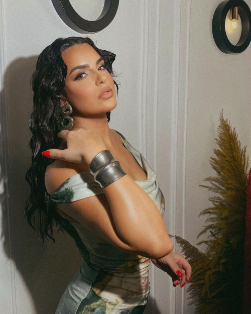armina mevlani11 500x625 1