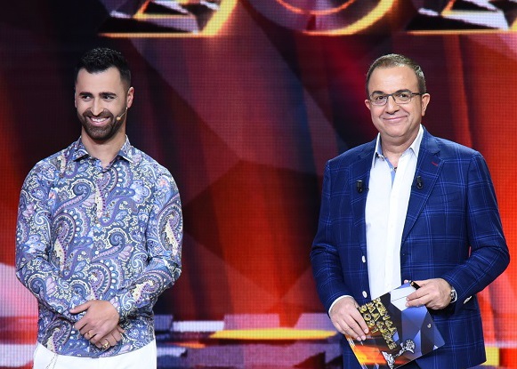Kosova prodhon hite muzikore? Erik Lloshi: Ata blejnë çdo gjë, ne jemi shumë më lartë eriklloshi kengamagjike21 featured