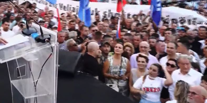 Monika Kryemadhi dhe Petrit Vasili shfaqen në krah të ish-kryeministrit Sali Berisha kryemadhi