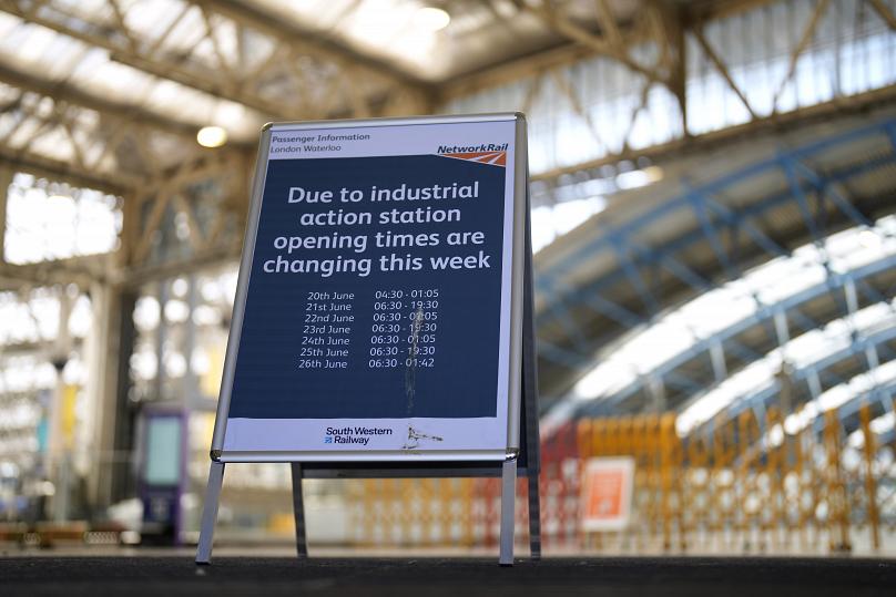 Aerporti i dytë më i madh në Mbretërinë e Bashkuar redukton fluturimet 3 london 2