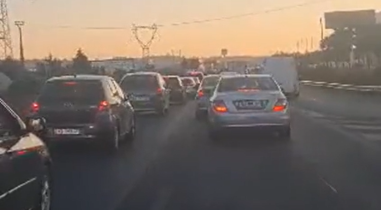 Në Shqipëri mbizotërojnë makinat me naftë – Rritje 100% e autoveturave elektrike vitin e kaluar trafik makinash