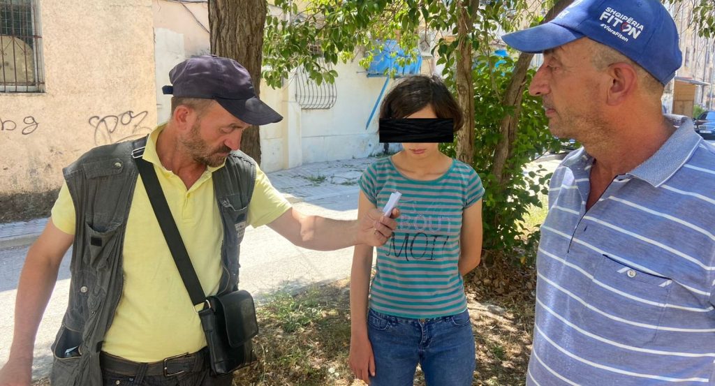 Abuzoi seksualisht në kasolle, 17-vjeçarja: Më tha do të vras me armë vajza