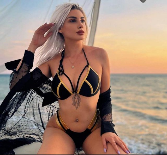 Fotot "hot" të nënkomisares së Elbasanit 1 640 0 01 1660898050 1