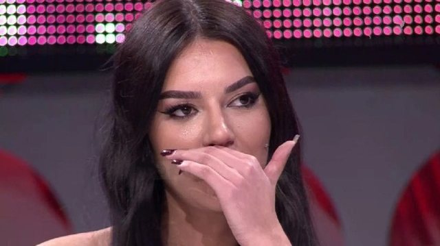 Rrëfimi tronditës i personazhit të showbiz-it shqiptar: Kam tentuar t’i jap fund jetës 640 0 2843eaa994f82ce2771628918d29ae40