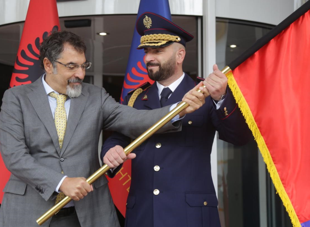 U dorëhoq apo u shkarkua? E vërteta e përplasjes Nano-Çuçi 640 0 4 1661788552