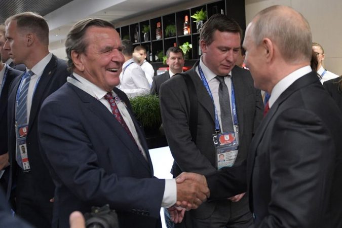 Pas takimit me Putin, ish-kancelari gjerman: Paqja në Ukrainë është e mundur 800x 1 675x450 1