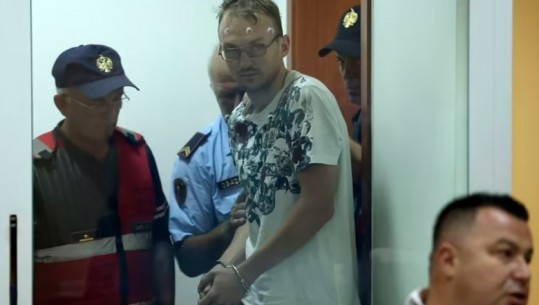 U kap në uzinën e armëve në Gramsh, ukrainasi: Më lironi, jam në shkollë A2B51082 3CD5 4DC8 A6DD B57300983D7E