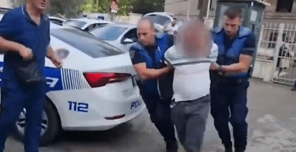 Plagosja e inspektorit të IMT, dëshmia e autorit: Këta duhen vrarë të gjithë Screenshot 2022 08 12 191912