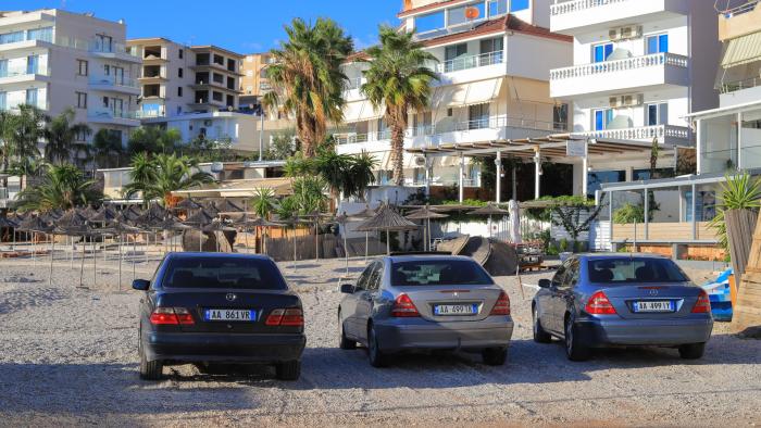 2 nga 10 makina në Shqipëri janë Mercedes, ja kur lindi ky “pasion” alvania mercedes autokinita 4