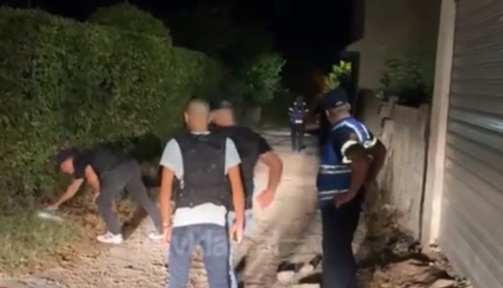 Plagosja në Kuçovë, pas gotave me raki nisi konflikti mes Bejos dhe komshiut vendngjarja