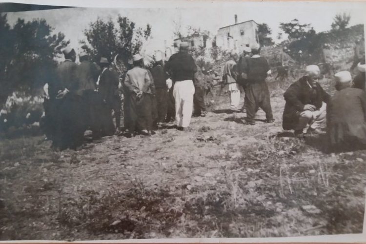 FOTOT / Kryebashkiaku Malaj takon Princin Leka II: Diskutuam mbi rindërtimin e Sarajeve në Burgajet 2 0 500 1935 765x510 1