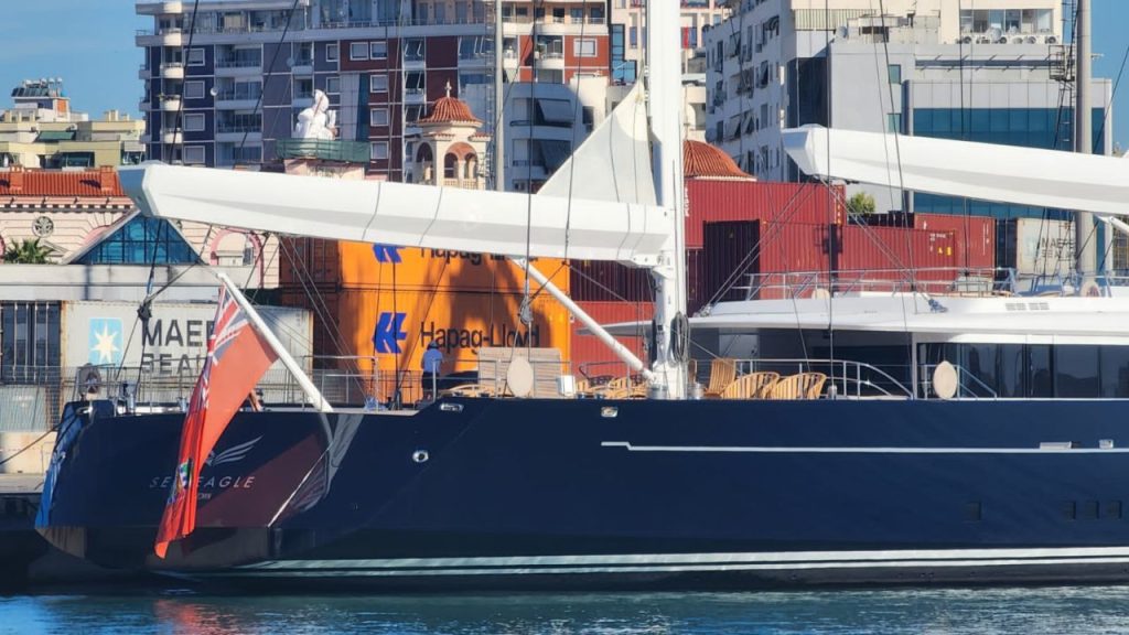 FOTO/ Zbarkon në Durrës, veliera e aluminit më e madhe në botë 3 WhatsApp Image 2022 09 14 at 11.10.35 1 1280x720 1