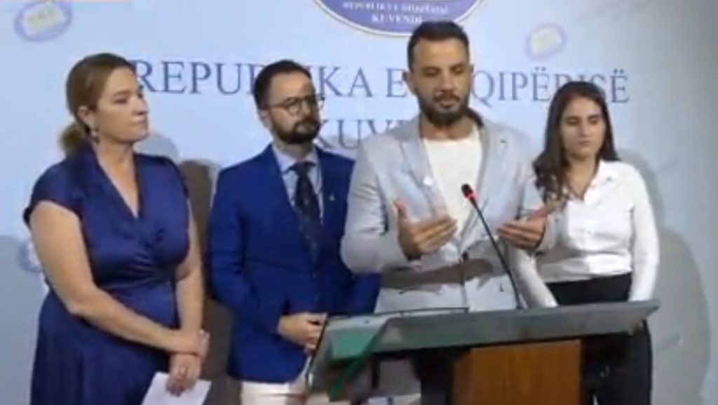 10 mijë firma që plazhet të jenë publike, peticioni prezantohet në Kuvend. Açka: 80% janë të zëna acka
