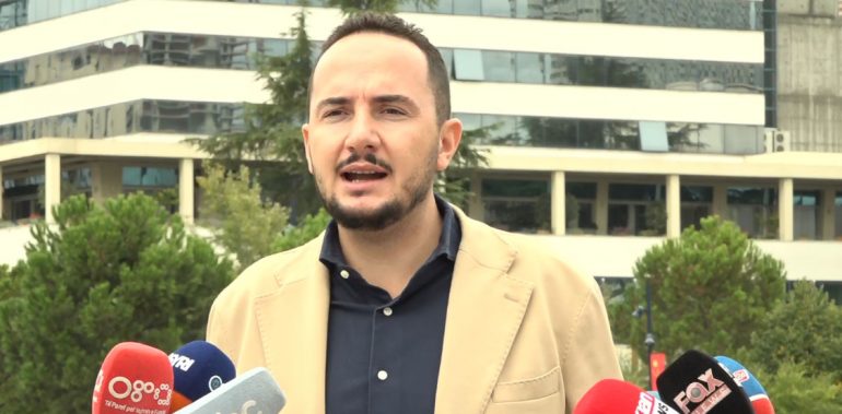 Kate pa leje në qendër të Tiranës, Salianji: Rama e ka firmosur vetë… salianji 5 770x379 1